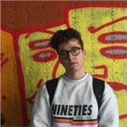 Disponibile per aiuto compiti e ripetizioni nelle materie umanistiche